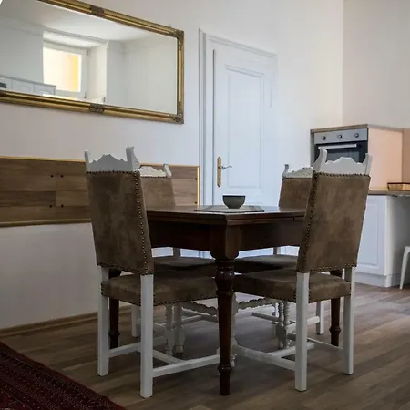555 Centar Daire
