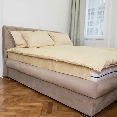 555 Centar Apartment